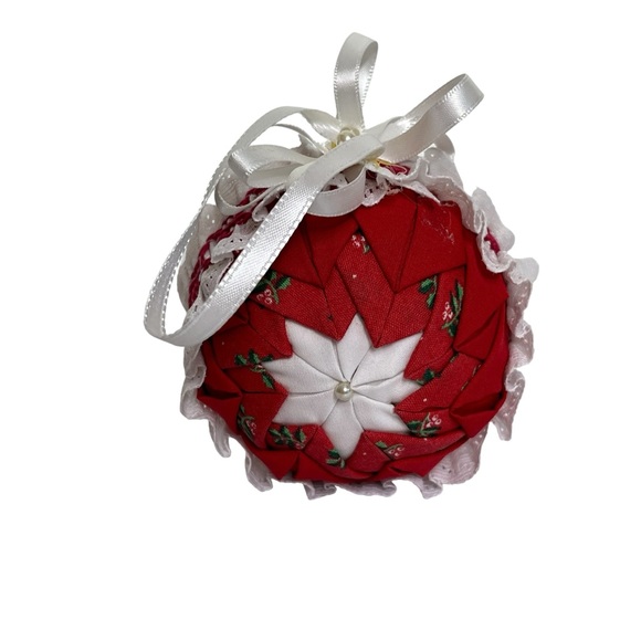 Vintage Handmade Folded Fabric Star Ribbon Christmas Ball Ornaments Set of 6 - Picture 6 of 15
